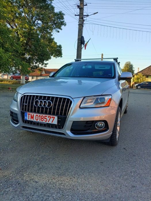 Audi Q5 2016 
2.0 benzina 4x4 premium 
Panoramic,automatic încălzire scaune navigation etc.. 
206 km