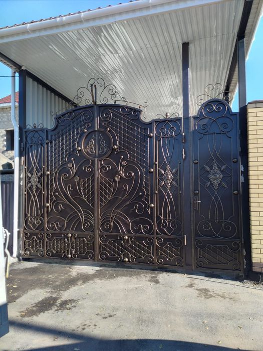 Продам кованые ворота