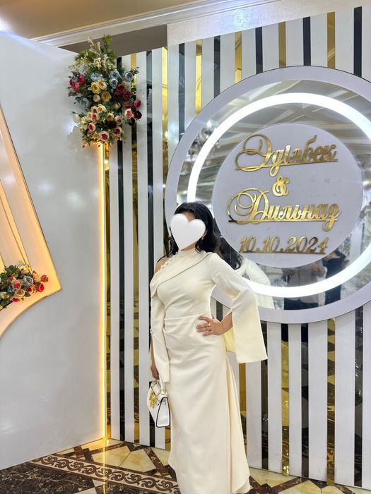 платьюшки в отличном состоянии!