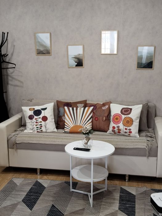 в центре ! час , день,ночь, сутки