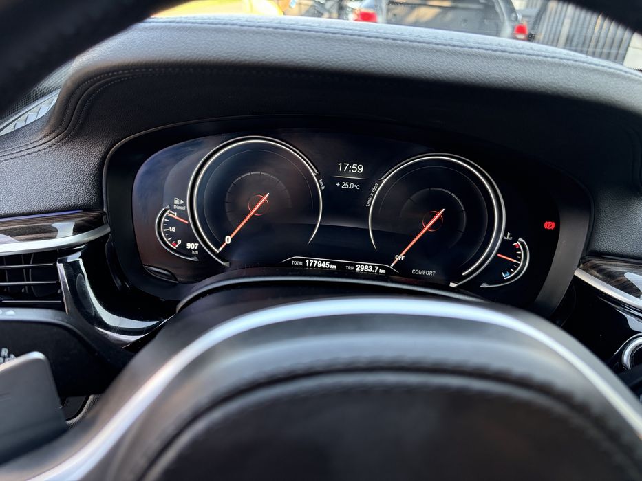 BMW Seria 5 G30 530d (3.0 Diesel) 2017 | Luxury Line | Trapă | Soft Close