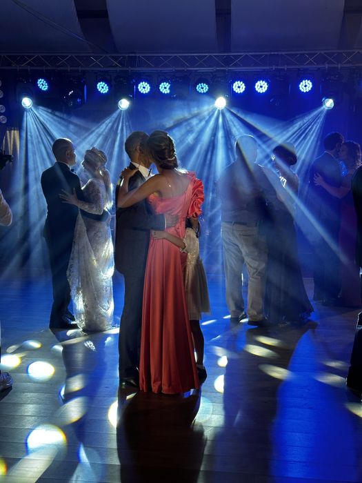 Dj-Mc,Scena,Ecran Led,Schela de Lumini,Sonorizare,PistoaleCO2 Band-uri