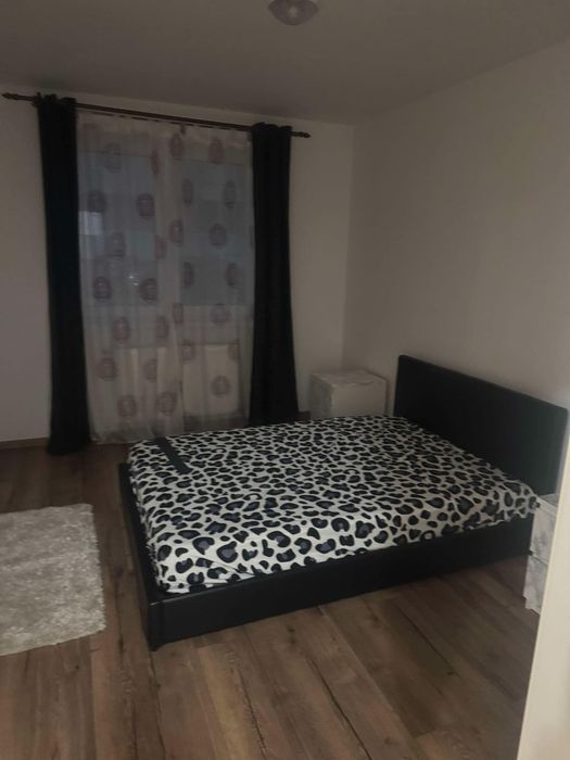 Apartament cu 2 camere de închiriat