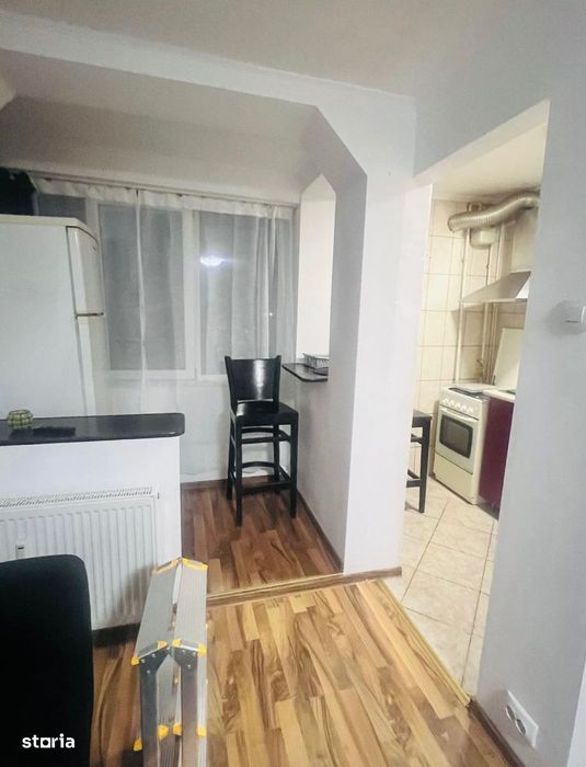 titan 4-5 miute metrou moderna libera