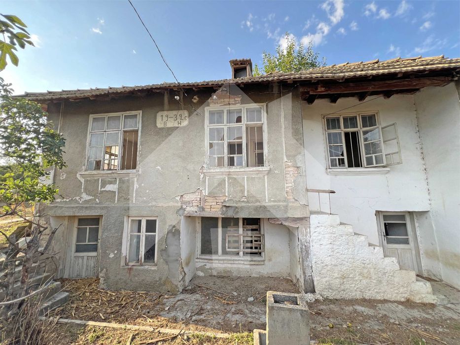 Продава се Къща в Нови пазар - 96 кв.м за 240 €/кв.м - Снимка #3