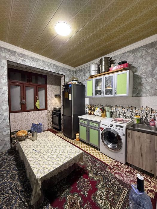 Yunsobod 11 kv 2/8/9/58 kv metro bozorga yaqin srochniy variyant