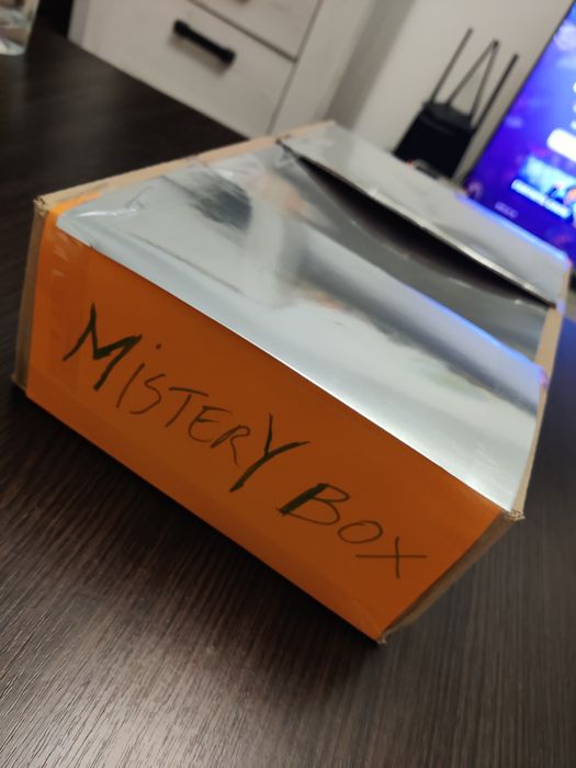 Mistery box cu jucării