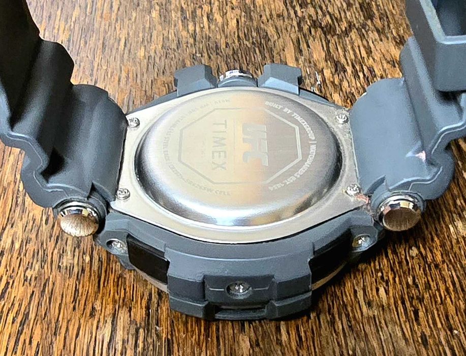 Ceasuri originale la super preț