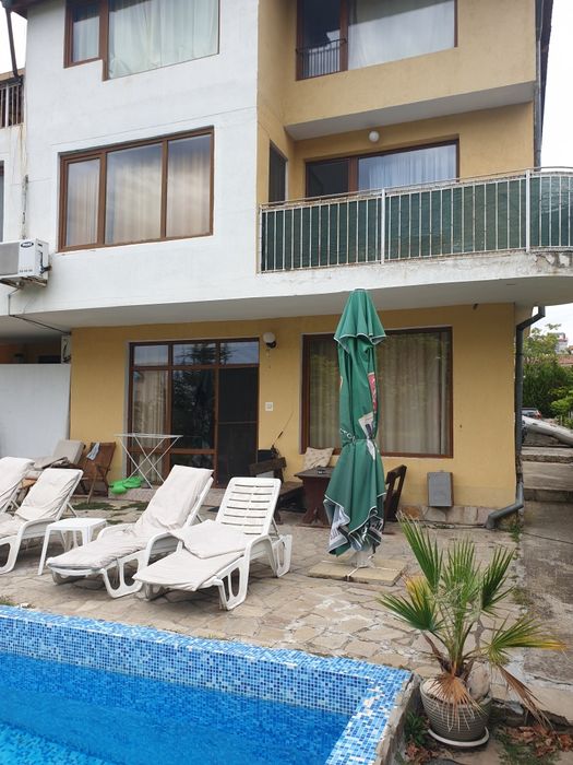 Продава се Къща в Свети Влас - 200 кв.м за 2000 €/кв.м - Снимка #1