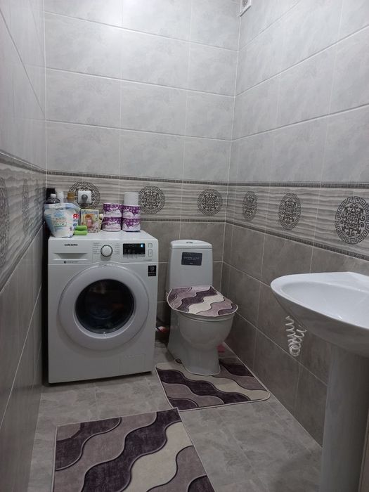 Продаётся на Карасу-2 4ком