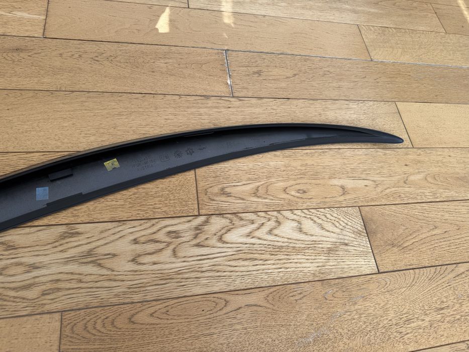 Mercedes w206 оригинален спойлер A206/7930100/992