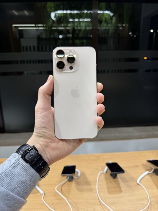 iPhone 16 pro max 256 gb