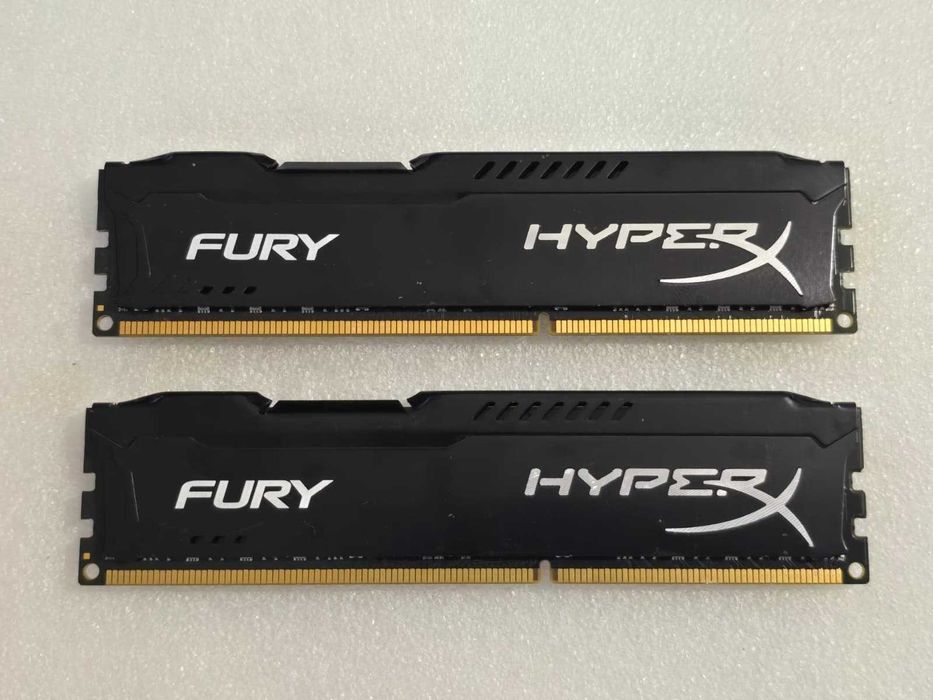 Kit Memorie RAM 16GB (2x8GB) DDR3 Kingston HyperX Fury Black, 1866MHz