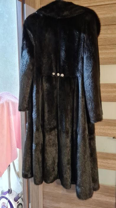 Длинная норковая шуба
