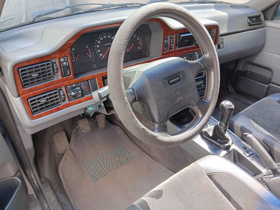 Лека кола Volvo 850