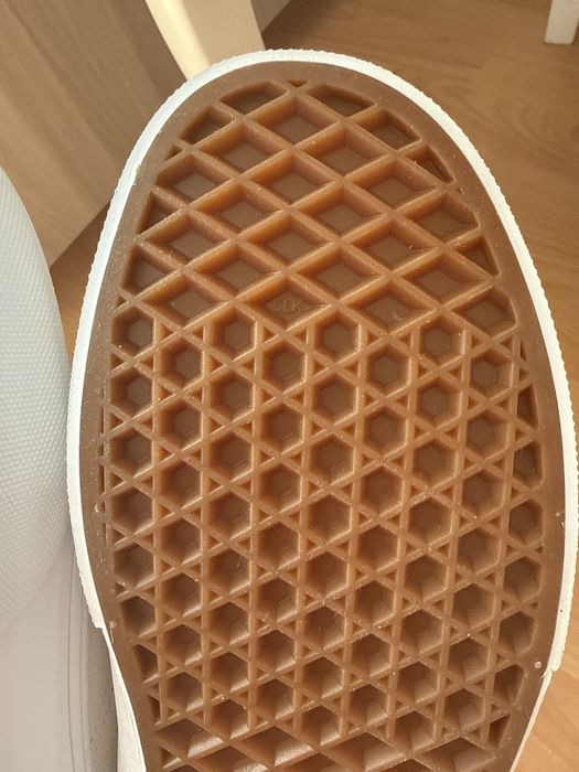 Продам белые vans old skull с коробкой