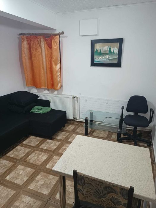 garsoniera mica centru