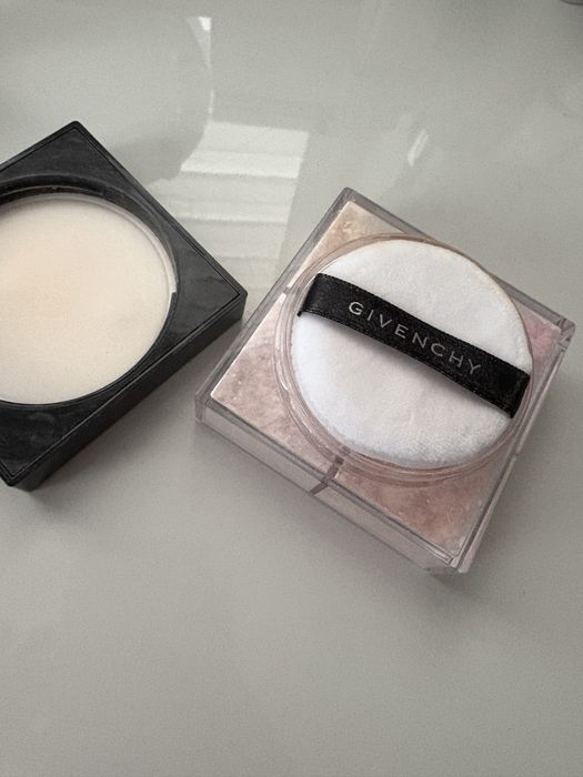 Прахообразна пудра Givenchy цвят 03 Voile Rosé Clinique almost lipstick цвят Black Honey