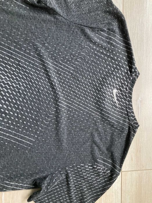 Найк Nike Running Breathe Rise 365 Dri Fit мъжка тениска размер М