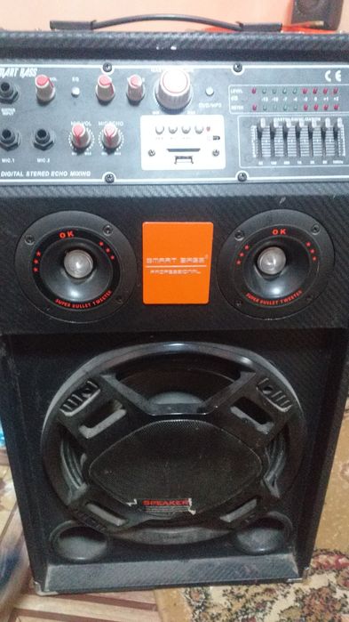 Boxe de vanzare sunt in stare buna