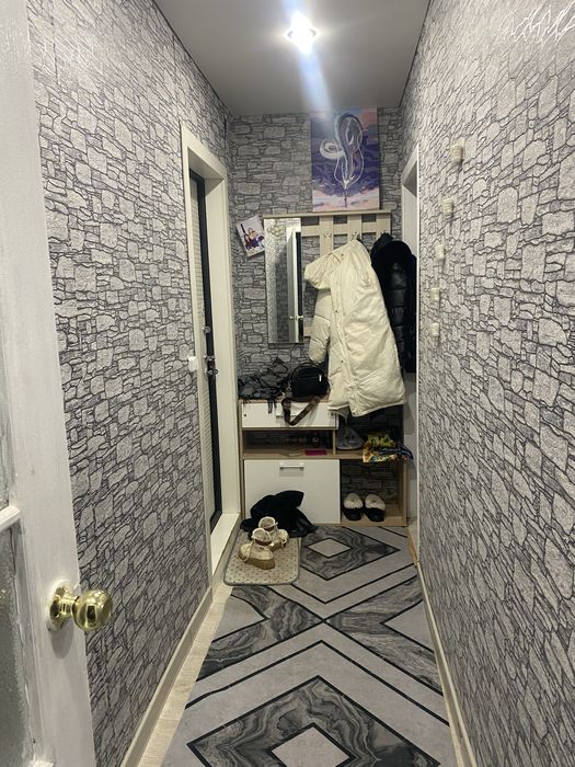 Продам 2 комнатная кв