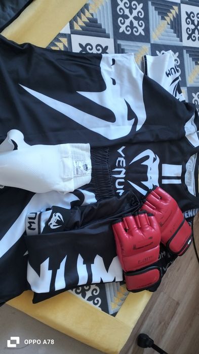 Продам рашгард 4, перчатки черепашки, ракушка,