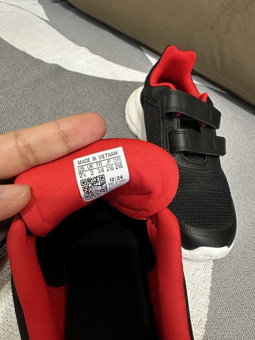 Детские кроссовки Adidas