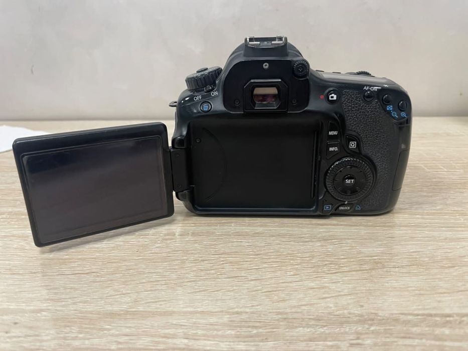Продам фотоаппарат CANON