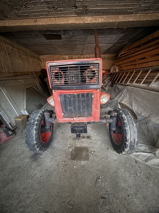 Tractor utb u550