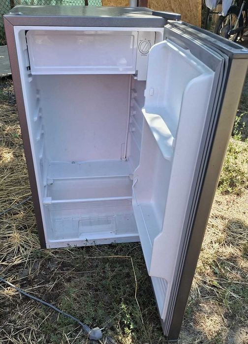Frigider cu o usa LDK 88L, inaltime 85cm