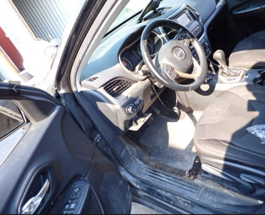 Jeep Cherokee 2015 на части