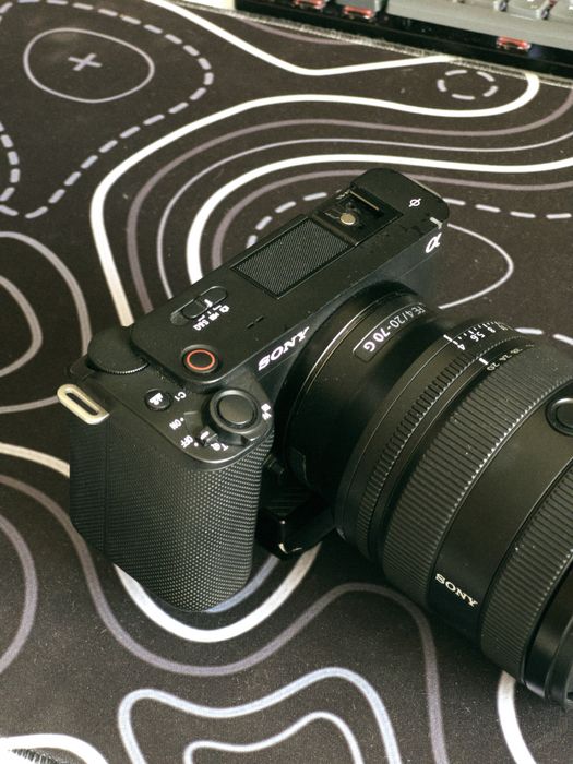 Sony zv-e1 вмсте с 20-70