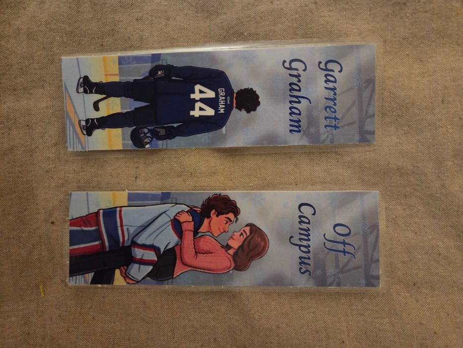 Semne de carte off campus