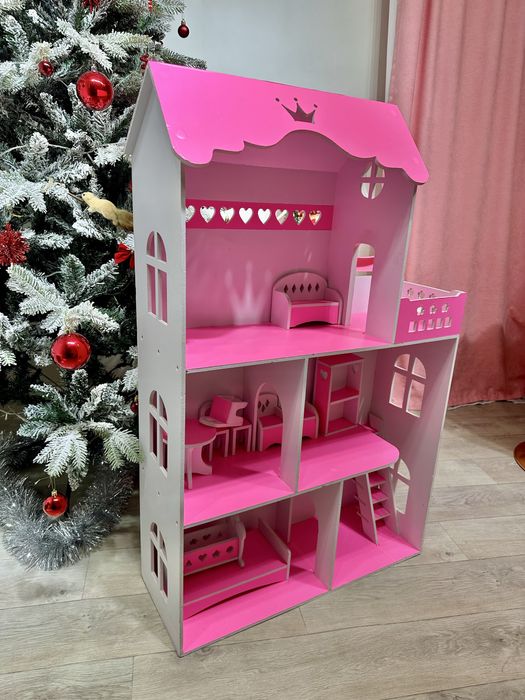 Домик для кукол с мебелью на подарок для девочки