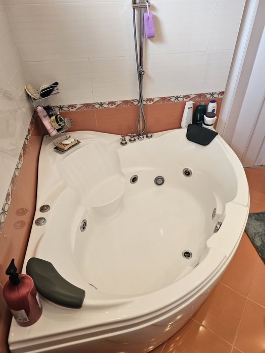 Джакузи за вътрешно ползване