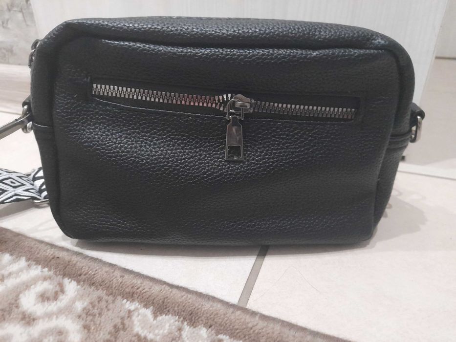 Дамска чанта черна