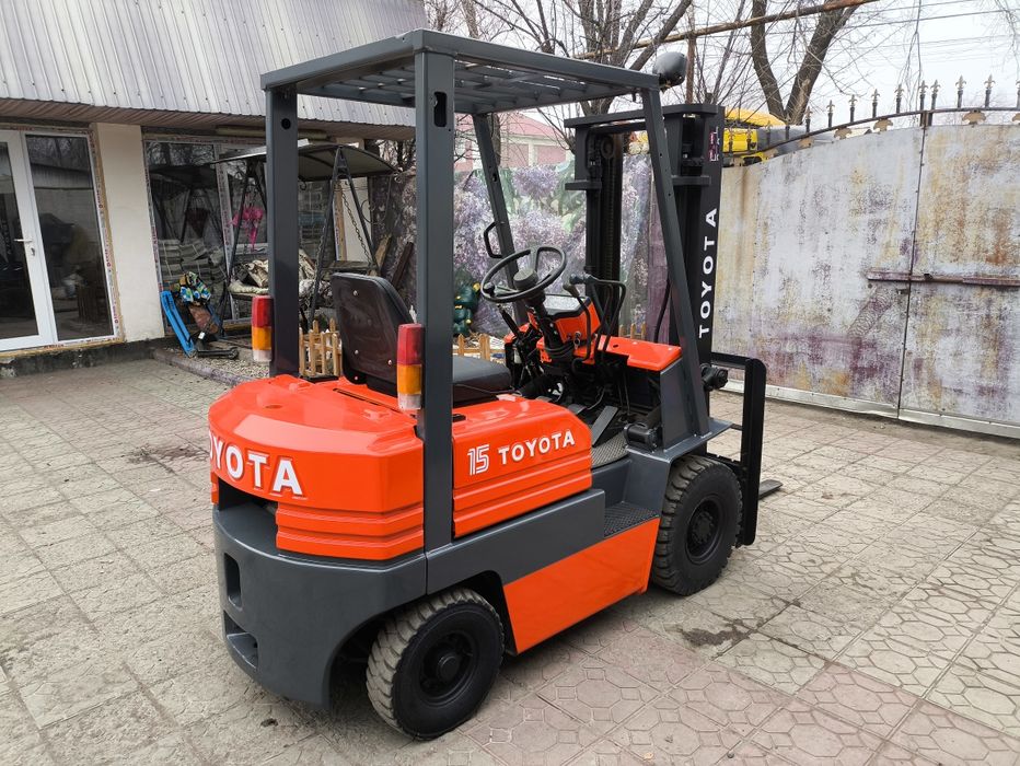 Продам вилочный погрузчик