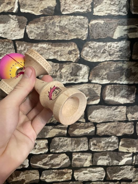 Kendama lui Bisoi