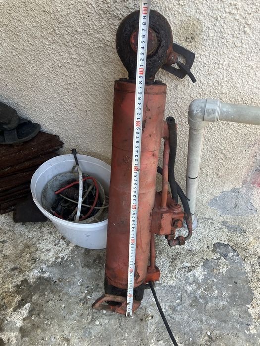 Хидравличен цилиндър от багер