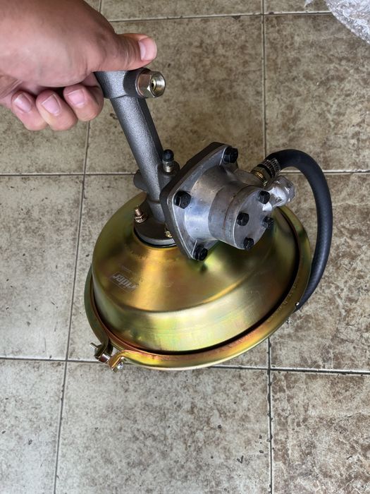 Продавам сервоапарат газ 53 газ 66