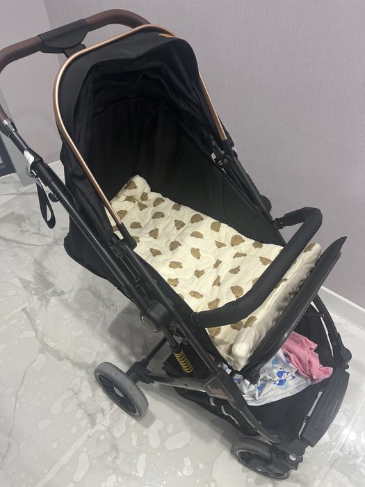 Коляска прогулочная