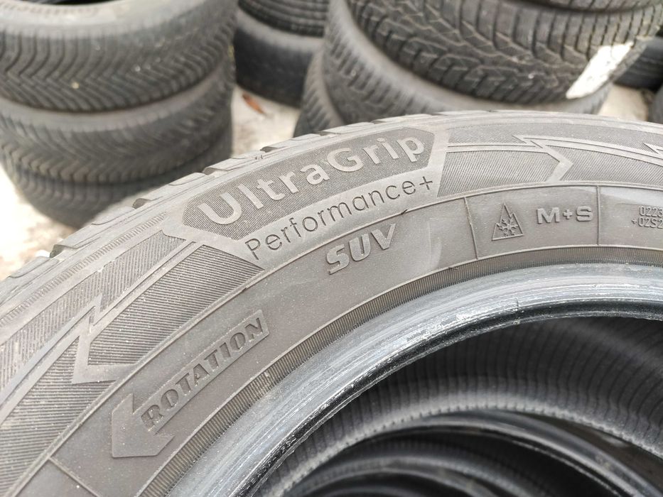 4бр Зимни гуми 215 65 17 - Goodyear