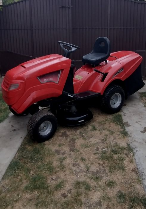 Vand  Tractoras  tuns gazon +masina taiat iarba