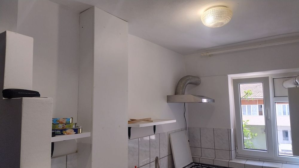 Garsoniera de închiriat