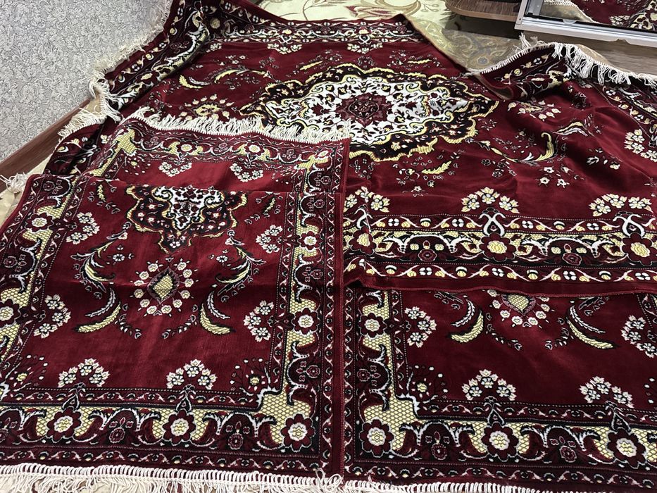 Pokrival divan va kreslo uchun