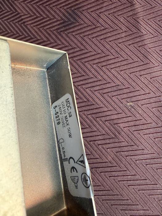 Лампи (аплици)за стена, окомплектовани с крушки