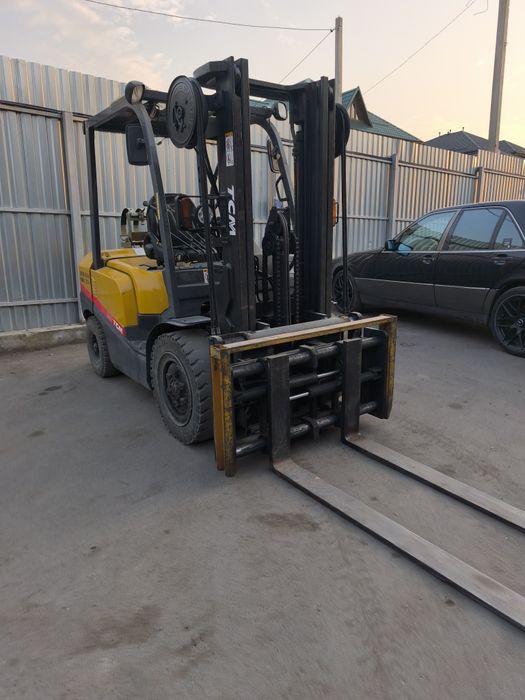 Вилочный погрузчик кара 3 тонна