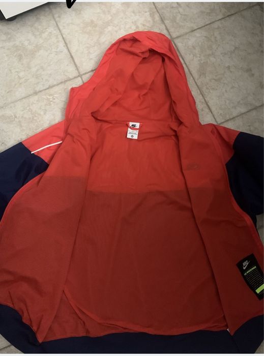 Nike преходно яке