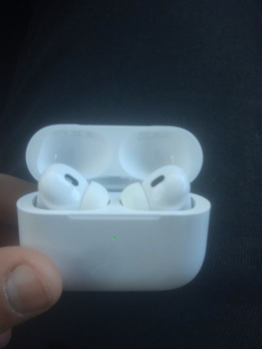 Продам air pods pro 2 оригинал
