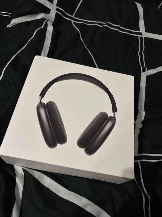 Airpods max 1 gen.